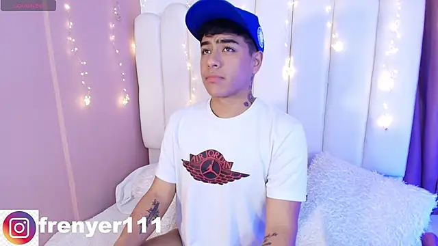 Snapshot of kiing_azahell chatting on 28, 2, 2025 kiing azahell online show from 28, 2, 2025