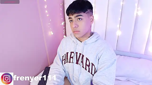 Snapshot of kiing_azahell chatting on 7, 3, 2025 kiing azahell online show from 7, 3, 2025