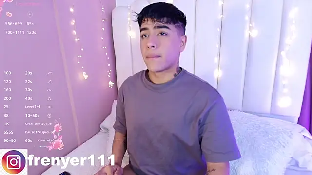 Snapshot of kiing_azahell chatting on 7, 3, 2025 kiing azahell online show from 7, 3, 2025