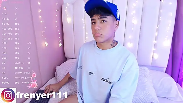 Snapshot of kiing_azahell chatting on 11, 3, 2025 kiing azahell online show from 11, 3, 2025