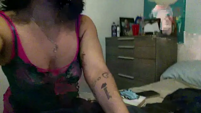 Snapshot of princessbaby777 chatting on 15, 5, 2026 princessbaby777 online show from 15, 5, 2026