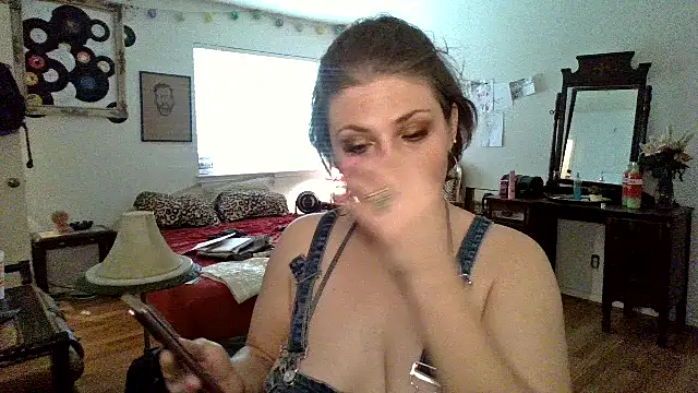 Snapshot of sophiarica chatting on 16, 4, 2026 sophiarica online show from 16, 4, 2026