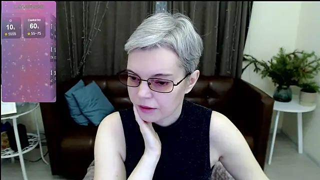 Cutie Erikaa1 online show from 19, 1, 2025