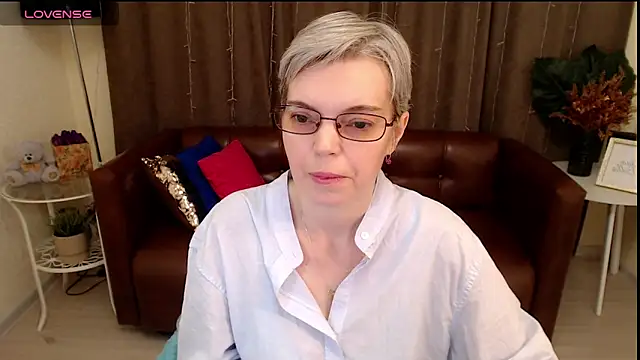 Cutie Erikaa1 online show from 6, 3, 2025