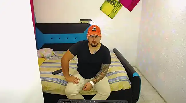 Snapshot of pitbullveryhot chatting on 20, 3, 2025 pitbullveryhot online show from 20, 3, 2025