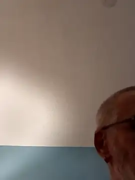 Snapshot of geilerschwanz64 chatting on 5, 1, 2025 geilerschwanz64 online show from 5, 1, 2025
