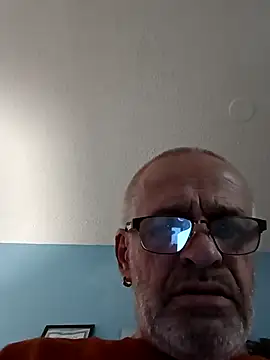 Snapshot of geilerschwanz64 chatting on 24, 1, 2025 geilerschwanz64 online show from 24, 1, 2025