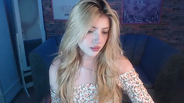 Kitty fox b online show from 23, 12, 2024