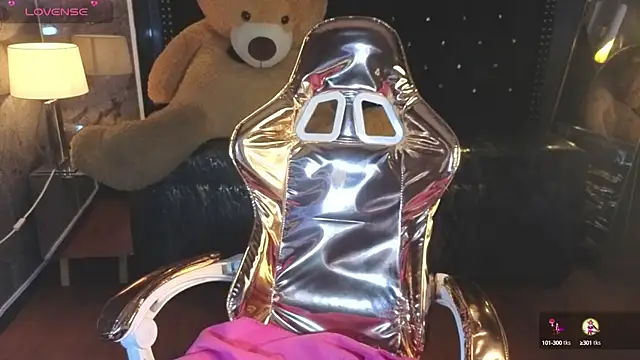 Kitty fox b online show from 10, 10, 2025