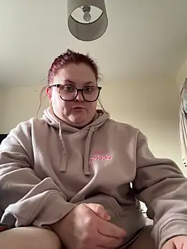 Snapshot of Tallulah-mae-xoxox chatting on 28, 2, 2025 Tallulah-mae-xoxox online show from 28, 2, 2025