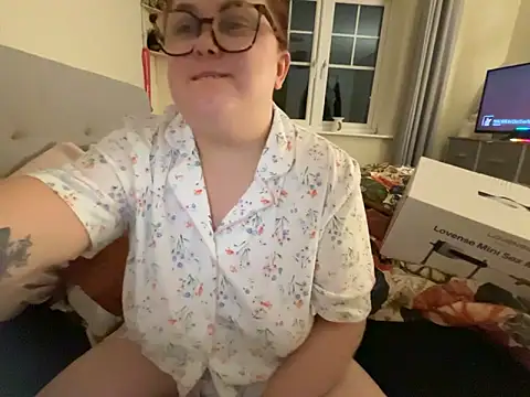 Snapshot of Tallulah-mae-xoxox chatting on 13, 3, 2025 Tallulah-mae-xoxox online show from 13, 3, 2025