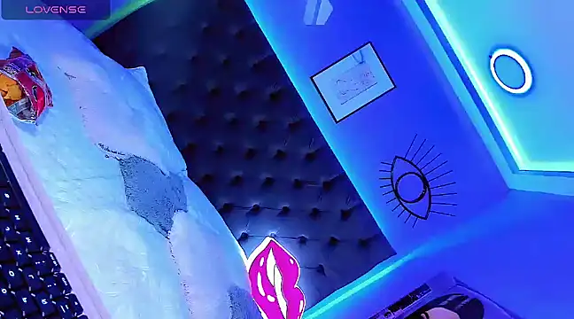 Hallyhott online show from 16, 12, 2024