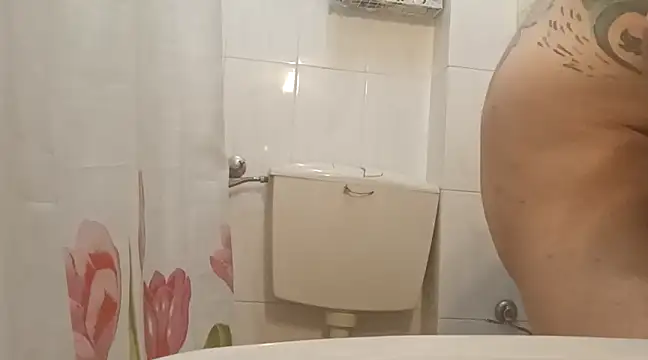 Snapshot of domexib chatting on 17, 12, 2024 domexib online show from 17, 12, 2024