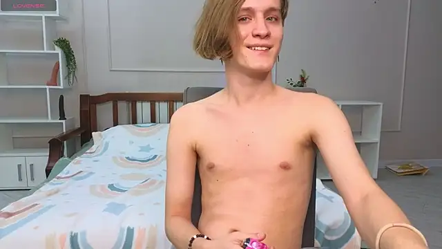 Snapshot of nikompell chatting on 1, 1, 2025 nikompell online show from 1, 1, 2025