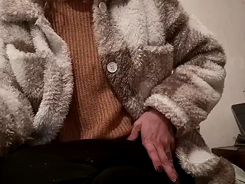 Snapshot of filipasantosx chatting on 16, 2, 2025 filipasantosx online show from 16, 2, 2025