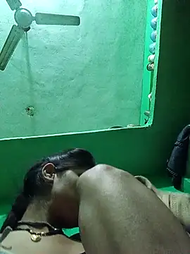 Hoty girl 143 online show from 5, 11, 2025