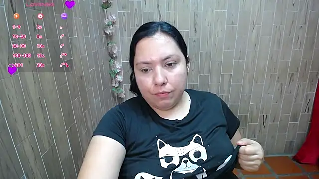 solyeria online show from 6, 10, 2025