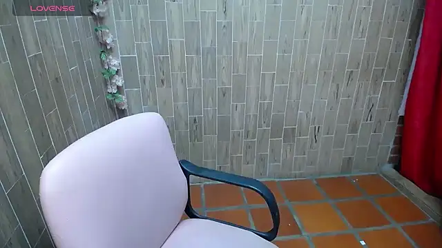 solyeria online show from 5, 12, 2025