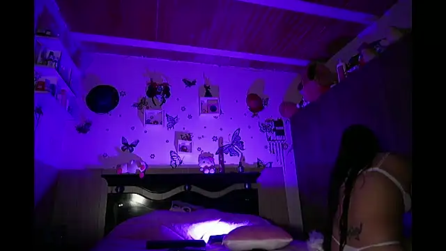 missycanoo online show from 14, 12, 2024