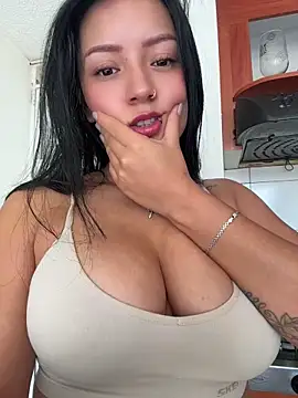 Snapshot of missycanoo chatting on 18, 5, 2026 missycanoo online show from 18, 5, 2026