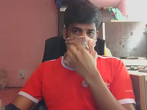 KissesBoyAD online show from 12, 1, 2026