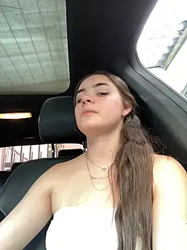 imlindapink online show from 4, 2, 2025