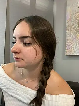 imlindapink online show from 13, 2, 2025