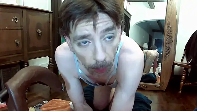 MaxJr8008 online show from 16, 9, 2025