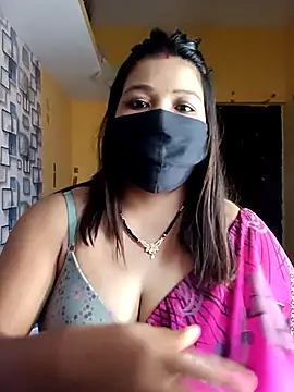 Snapshot of Radhikadavi879 chatting on 23, 9, 2025 Radhikadavi879 online show from 23, 9, 2025