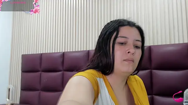 JulietaKane online show from 4, 12, 2025