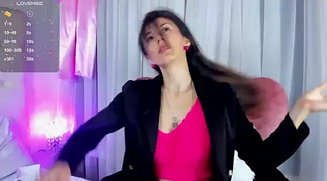  jade white  online show from 14, 1, 2025