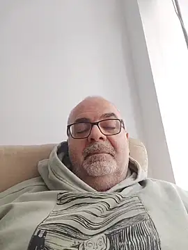 Satiro Sevilla online show from 18, 2, 2026