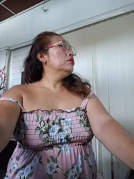 anniecoopeer online show from 20, 4, 2026