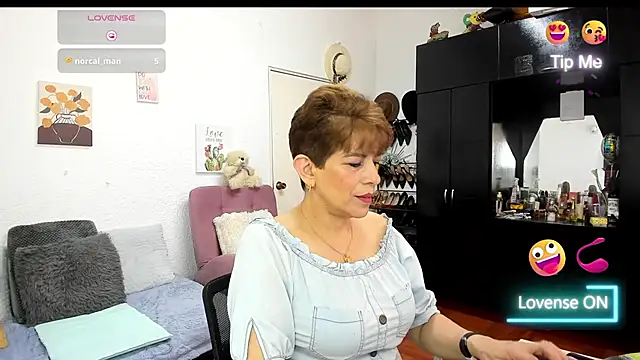 Snapshot of Angelina_Stone_65 chatting on 18, 1, 2026 Angelina Stone 65 online show from 18, 1, 2026