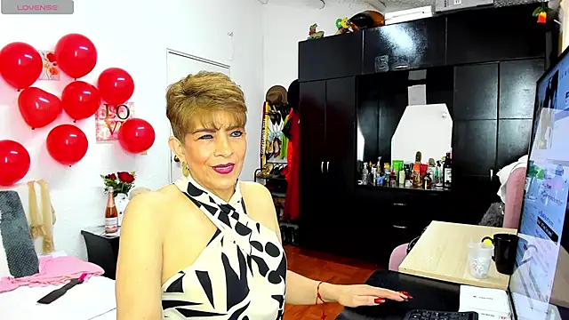 Snapshot of Angelina_Stone_65 chatting on 16, 2, 2026 Angelina Stone 65 online show from 16, 2, 2026