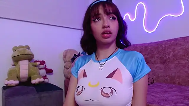 Snapshot of evie_cloud chatting on 19, 3, 2025 evie cloud online show from 19, 3, 2025