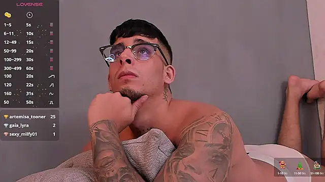 iamcamiloo  online show from 27, 12, 2024