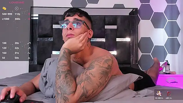 iamcamiloo  online show from 2, 2, 2025