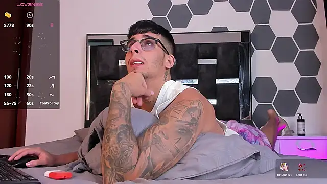 iamcamiloo  online show from 6, 2, 2025