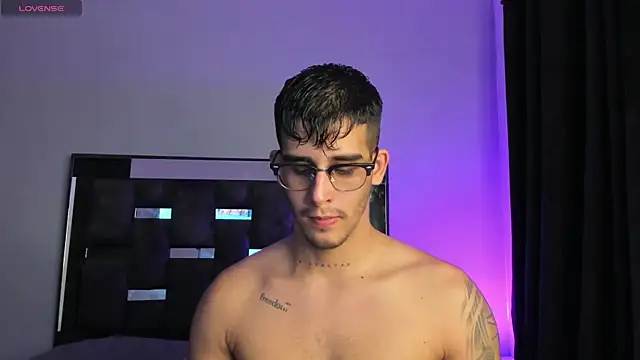 iamcamiloo  online show from 15, 3, 2025