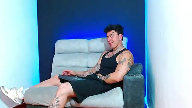 Snapshot of JUSTIN_FULLER1 chatting on 6, 1, 2026 JUSTIN FULLER1 online show from 6, 1, 2026