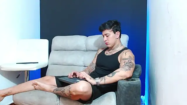 JUSTIN FULLER1 online show from 16, 4, 2026