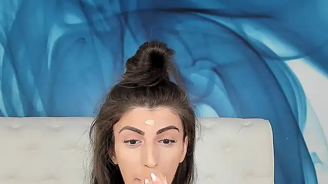 SkinnyDolly online show from 10, 10, 2025