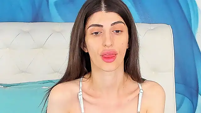 Snapshot of SkinnyDolly chatting on 5, 7, 2026 SkinnyDolly online show from 5, 7, 2026