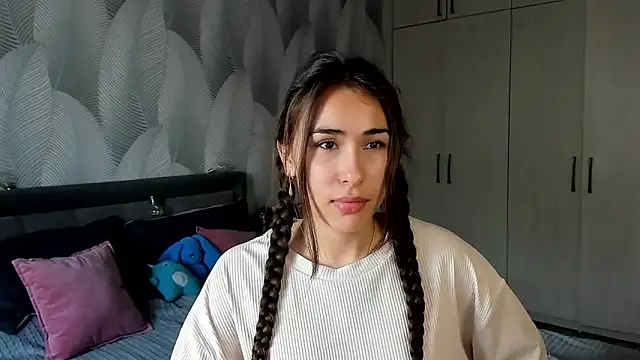 Snapshot of Bambiii_bby chatting on 30, 9, 2025 Bambiii bby online show from 30, 9, 2025