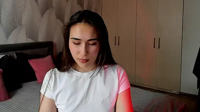 Bambiii bby online show from 24, 3, 2026