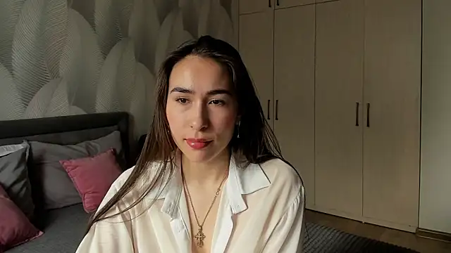 Bambiii bby online show from 1, 4, 2026