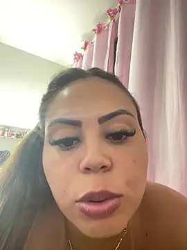 Snapshot of lariic chatting on 19, 2, 2025 lariic online show from 19, 2, 2025