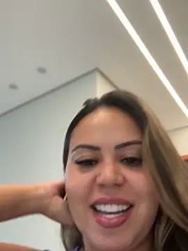 Snapshot of lariic chatting on 19, 2, 2026 lariic online show from 19, 2, 2026