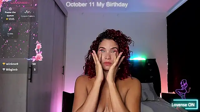 Snapshot of anna__duff chatting on 4, 10, 2025 anna duff online show from 4, 10, 2025